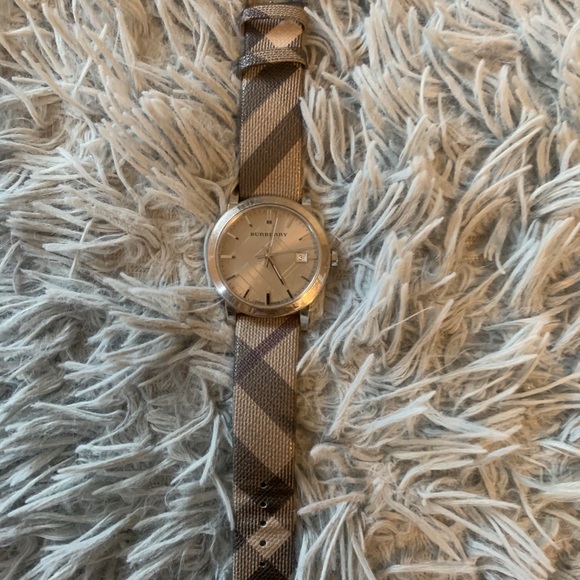 Burberry Watch main image 6
